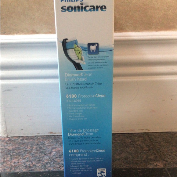 SOLD Philips SoniCare Electric Toothbrush 6100 - Picture 2 of 5